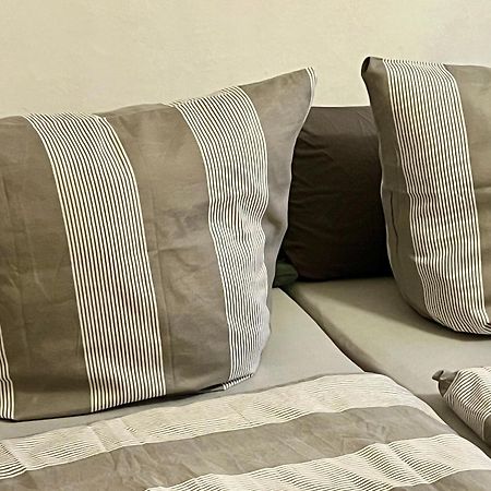 שוולם Lichtdurchflutete Grosse Wohnung מראה חיצוני תמונה