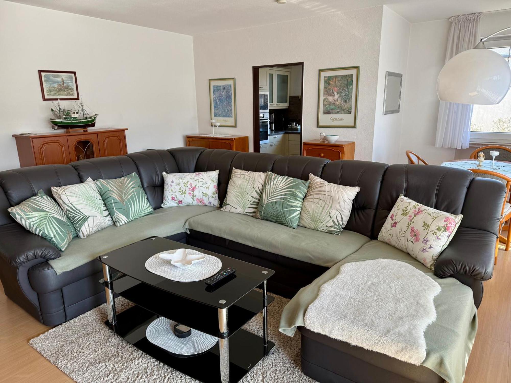 שוולם Lichtdurchflutete Grosse Wohnung מראה חיצוני תמונה